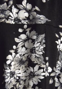 Online LASCANA Hosenrock Schwarz-Creme-Bedruckt