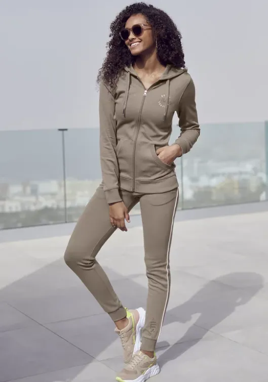 Kapuzensweatjacke Homewear-Oberteile