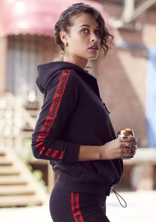 Hot Bench. Kapuzensweatshirt Schwarz