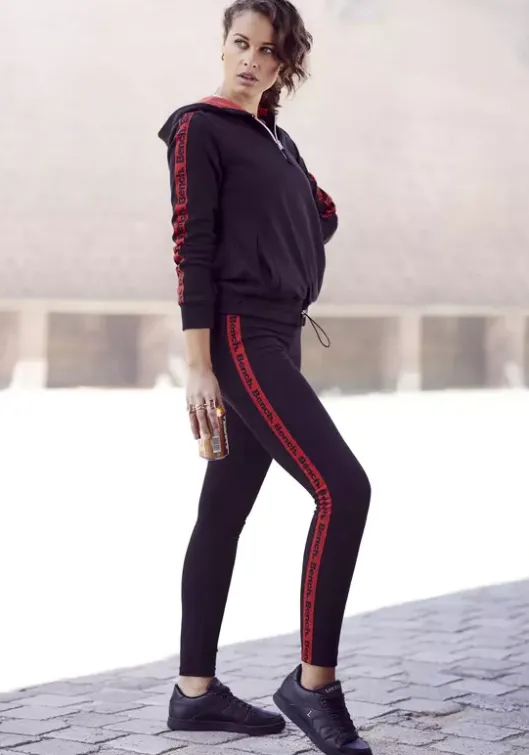 Hot Bench. Kapuzensweatshirt Schwarz