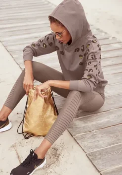 Bench. Kapuzensweatshirt Nougat-Leo