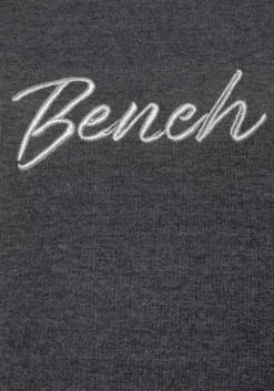 Clearance Bench. Kapuzensweatshirt