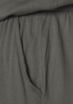 New LASCANA Kurzoverall Dunkelgrun