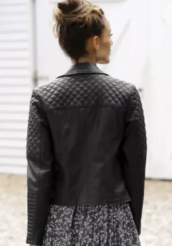 Clearance LASCANA Lederimitatjacke Schwarz