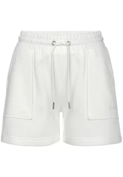 Hot Bench. Relaxshorts Cream