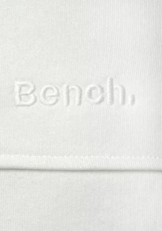 Hot Bench. Relaxshorts Cream