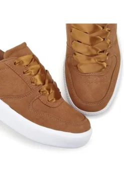 Sneaker Sneaker