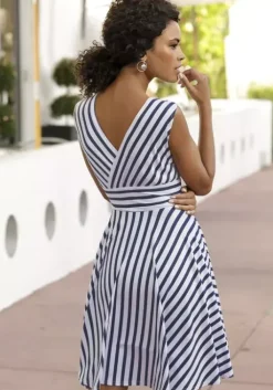 Best LASCANA Sommerkleid Marine-Weis-Gestreift