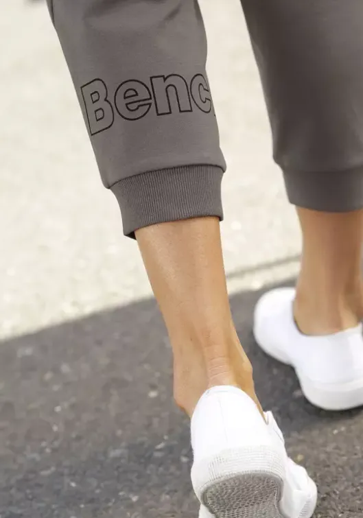 Outlet Bench. Sweathose Grau