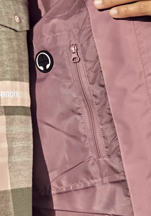 Bench. Trekkingjacke Mauve